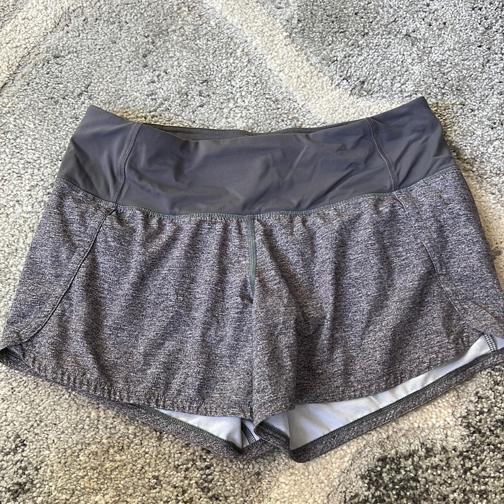 Lululemon size 4 shorts
